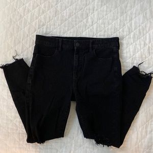 American Eagle ripped “The Dream Jean” Jeans Size 10 SHORT